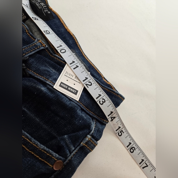 Judy Blue High Waist Skinny Fit Distressed Blue Jeans New Size 28 - Picture 10 of 12